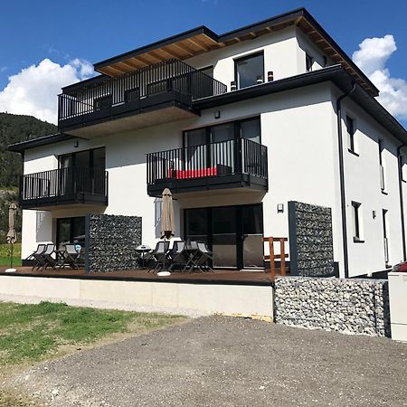 Deluxefort Fuer 10 Gaeste Mit Eigenem Whirlpool Und Fasssauna Imst Buitenkant foto