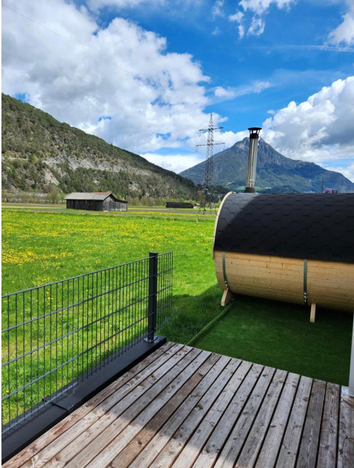 Deluxefort Fuer 10 Gaeste Mit Eigenem Whirlpool Und Fasssauna Imst Buitenkant foto