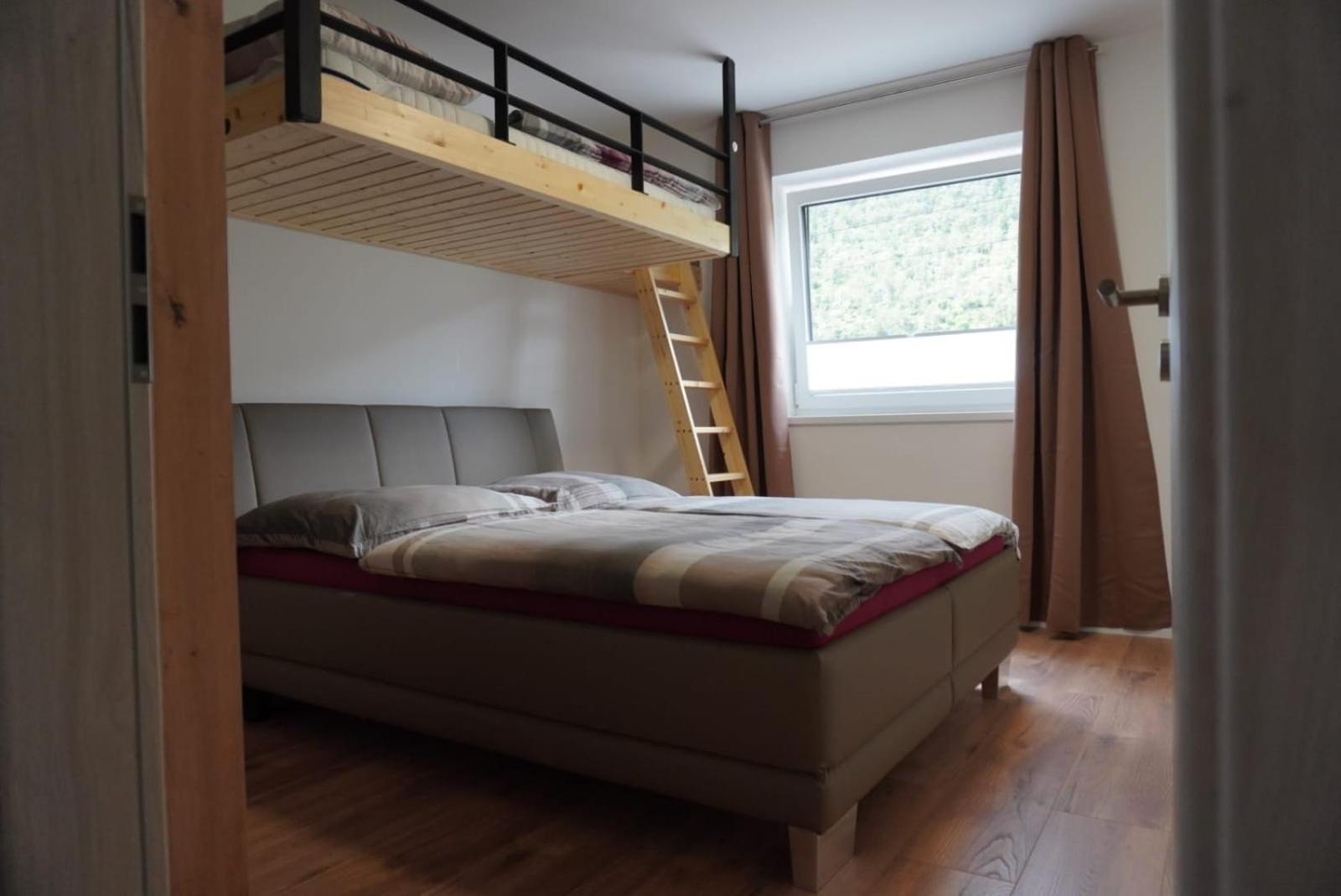 Deluxefort Fuer 10 Gaeste Mit Eigenem Whirlpool Und Fasssauna Imst Buitenkant foto