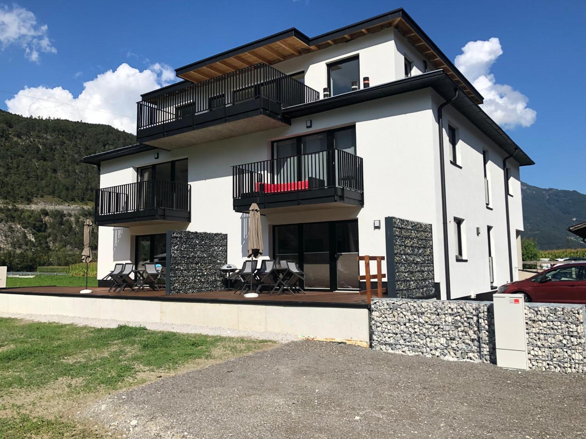 Deluxefort Fuer 10 Gaeste Mit Eigenem Whirlpool Und Fasssauna Imst Buitenkant foto